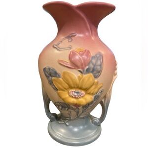 Hull pottery vase